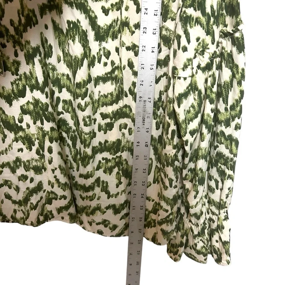 Eloquii 16 blouse long sleeve abstract print ruffle cuffs career office‎